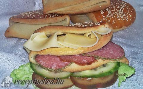 Zsebes zsemle