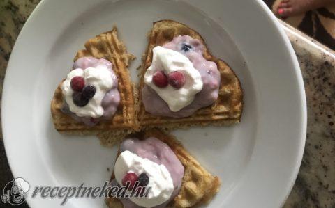Gyümölcsös gofri