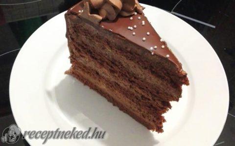 Tejszínes csokoládé torta