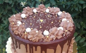 Tejszínes csokoládé torta