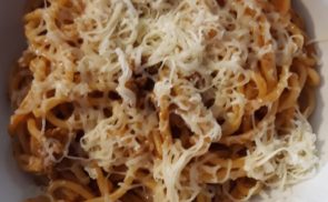 Paradicsomos spagetti darált hússal