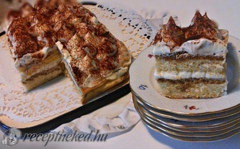 Tiramisu házi piskótával