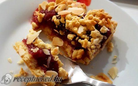 Grízes-meggyes pite