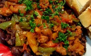 Törtbab lecsóval