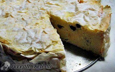 Vargabéles torta házi baracköntettel