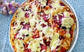 Sonkás pizza házi pizzaszósszal