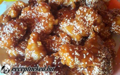 Csirkefalatok szezámmagos bundában