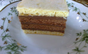 Fehér-kakaós szelet
