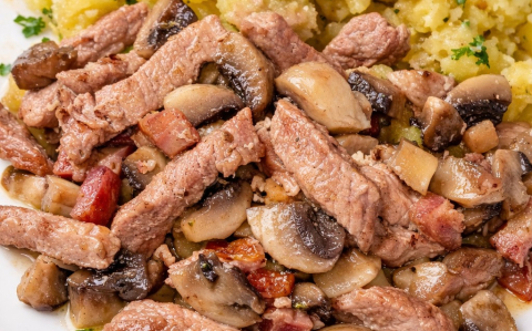 Böllérpecsenye