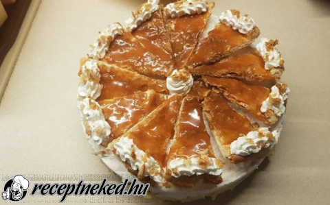 Francia krémes torta