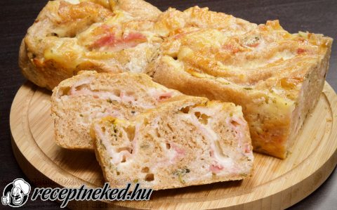 Sajtos-baconos babka