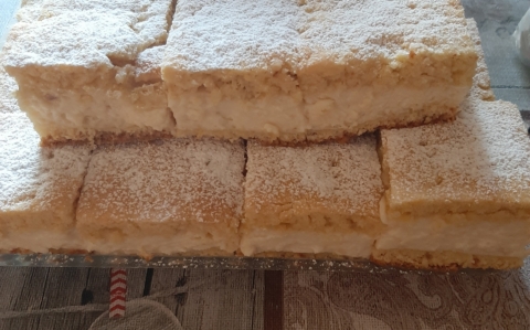 Hamis krémtúrós pite