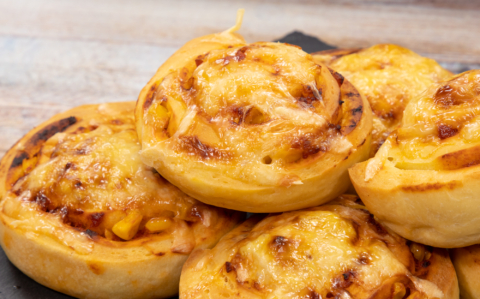 Pizzás-baconos csiga