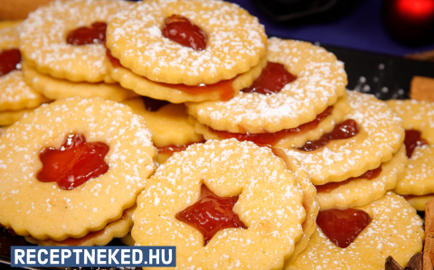 Forralt bor zselés linzer