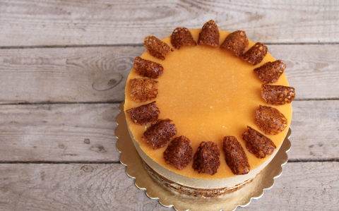 Barackpálinkás karamelltorta
