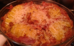 Töltött burgonya bacon ágyon