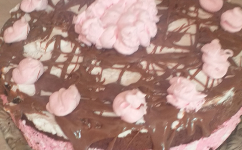 Joghurtos csokis torta