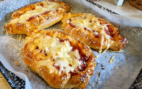 Pizzacsónak Hawaii módra