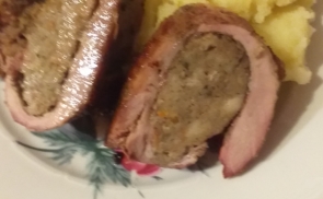 Göngyölt hús