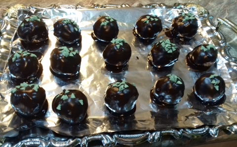 Zserbógolyó bonbon