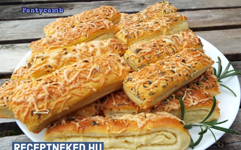 Fűszeres-burgonyás hajtogatott stangli