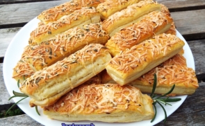 Fűszeres-burgonyás hajtogatott stangli