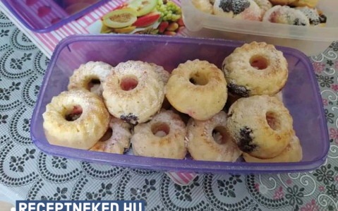 Színes mini kuglófok