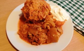 Csülkös káposzta húsgombócokkal