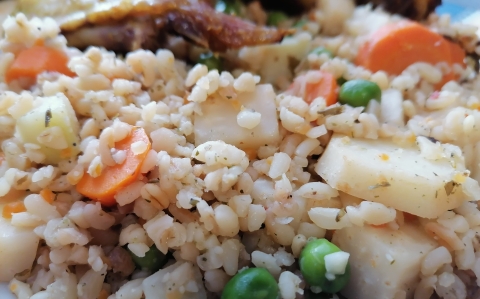 Párolt zöldséges bulgur