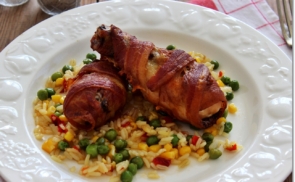 Bacon alatt sült csirkecomb