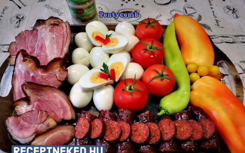 Főttcsülök hidegtálon