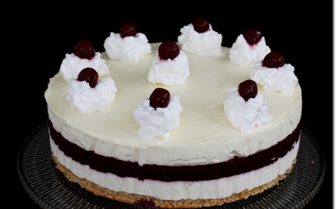 Fehércsokoládés meggytorta
