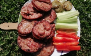 Grillezett, kötözött sonka