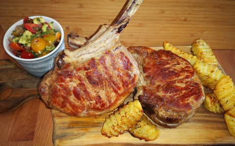 Borjú tomahawk