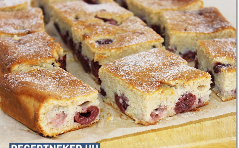 Meggyes pite cukormentesen