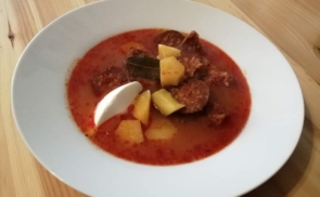 Tejfölös krumplileves