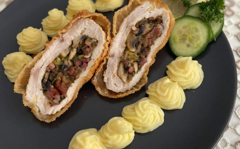 Baconos-gombás pulykamell