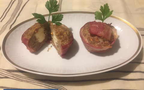 Baconos, sajtos pulykakosárkák