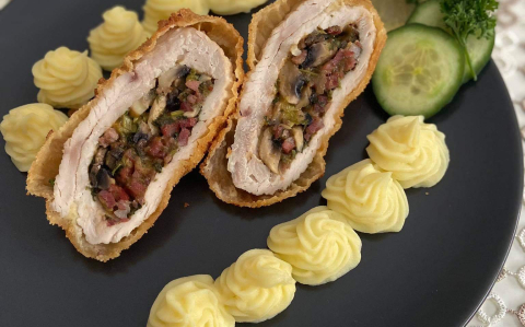 Baconos-gombás pulykamell