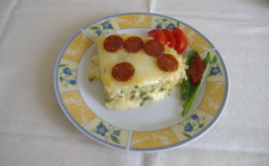 Medvehagymás, túrós puliszka