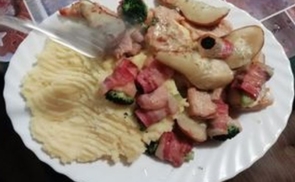 Körtés pulykamell baconos brokkolival