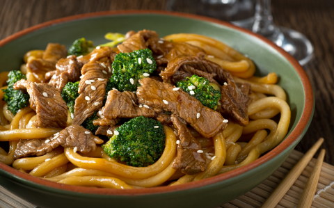 Teriyaki marha brokkolival