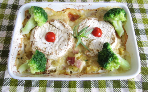 Sütőben sült krumpli camembert sajttal