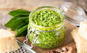 Medvehagyma pesto