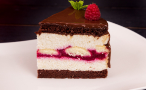 Gyümölcsös tejbegríz mousse torta