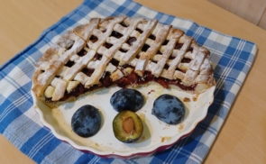 Szilvás rácsos pite
