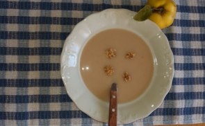 Birsalma krémleves pirított dióval