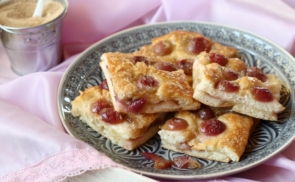 Focaccia dolce all’uva