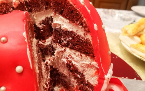 Karácsonyfagömb torta