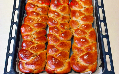 Fahéjas foszlós kalács